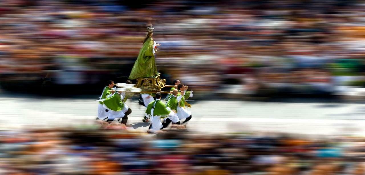 スルモナLa Finestra Sulmoアパートメント エクステリア 写真